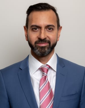 Dr Gaurav Bhardwaj Vitreoretinal & Medical Retina Specialist